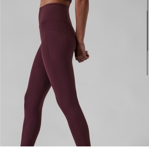 Athleta Salutation Stash Pocket II 7/8 Tight Xsmall - Picture 2 of 9